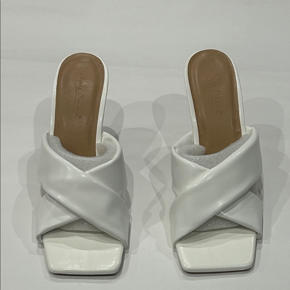 Hollywood Glamour cross over square toe slip on heels White Women's size 8 NEW